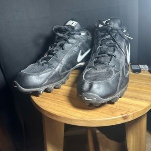 Men black Nike size 12